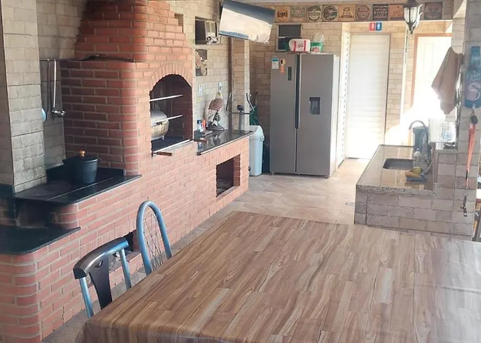 Hostel Falcão-Suites Privativas com Ar Condicionado Rio das Ostras